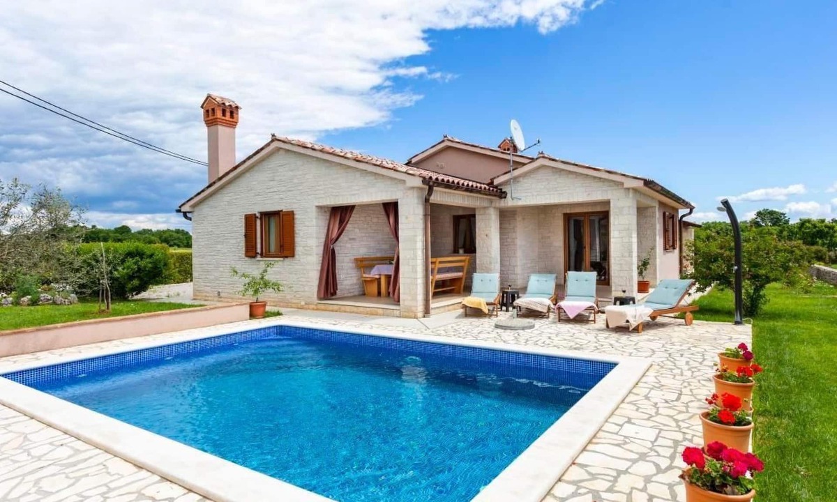 Grandici House | "Villa Mirela" mit Terrasse by Interhome