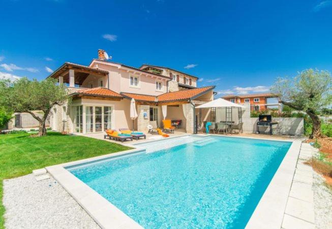 Sveti Lovrec Villa | Villa Nar