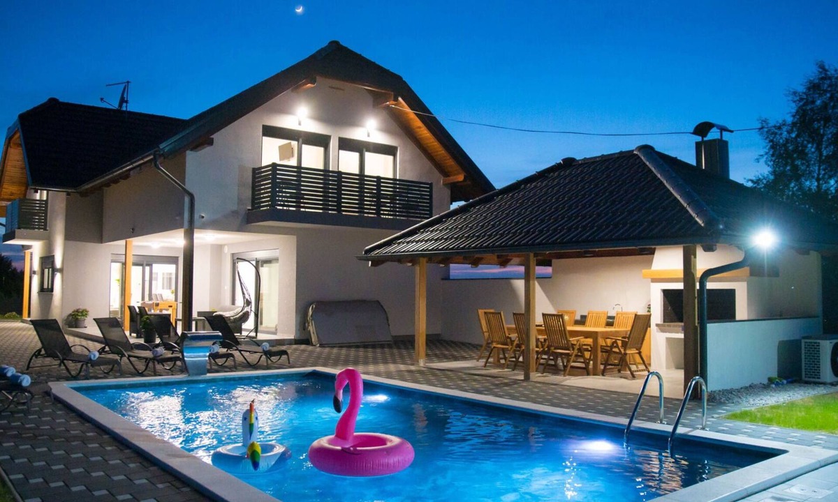 Ljubescica Villa | Villa Old Hills by Villas Guide