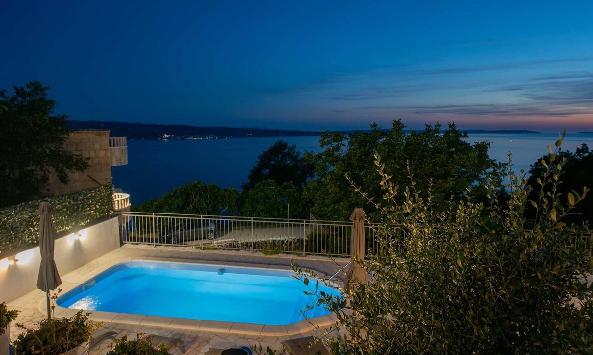 Jesenice Villa | Villa Ole | Mediterranean Stone Villa with Pool, Jacuzzi