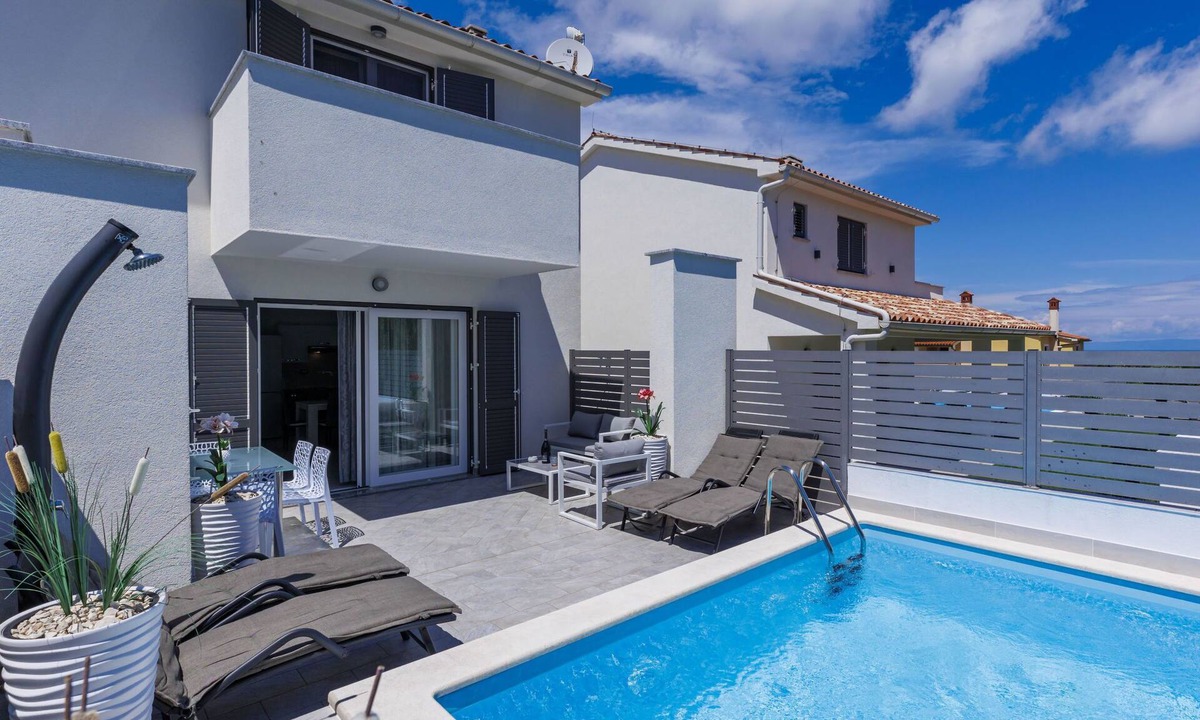Liznjan House | Villa Oli/A by Interhome