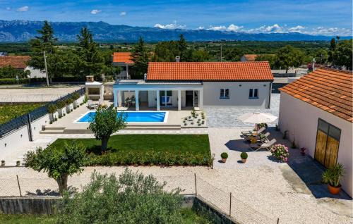 Lovinac House | Villa Olivara Near Zadar