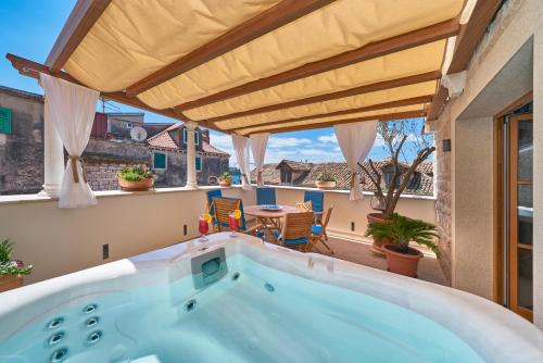 Sibenik Old Town Apartment | Villa Pergola