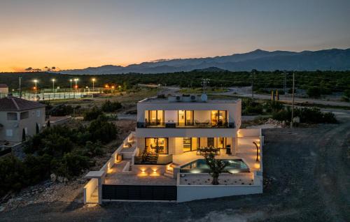 Maslenica Villa | Villa "Princessa" Maslenica Privat Pool & Jacuzzi
