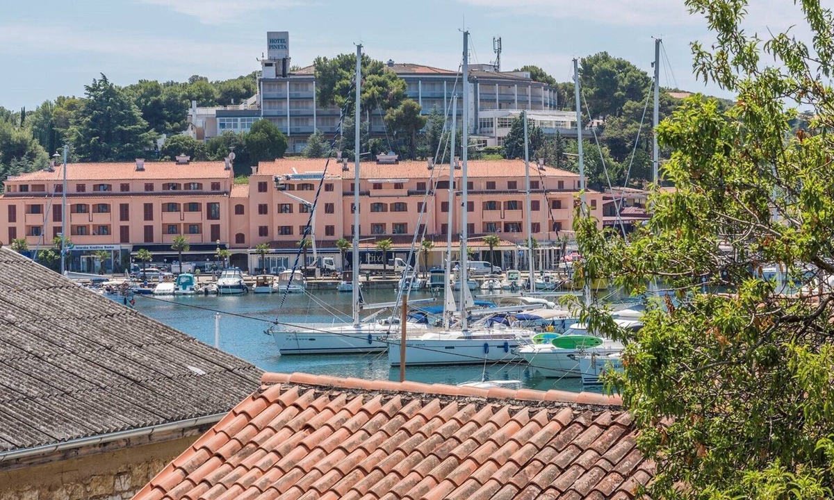 Vrsar Apartment | Villa Romana /Apartment Kata Vrsar with Sea View