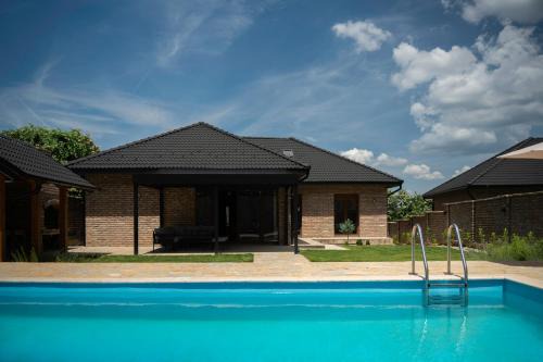 Mladenovac Villa | Villa Royalstone