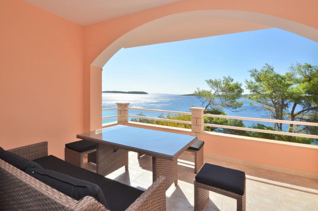 Potirna Apartment | Villa Silva