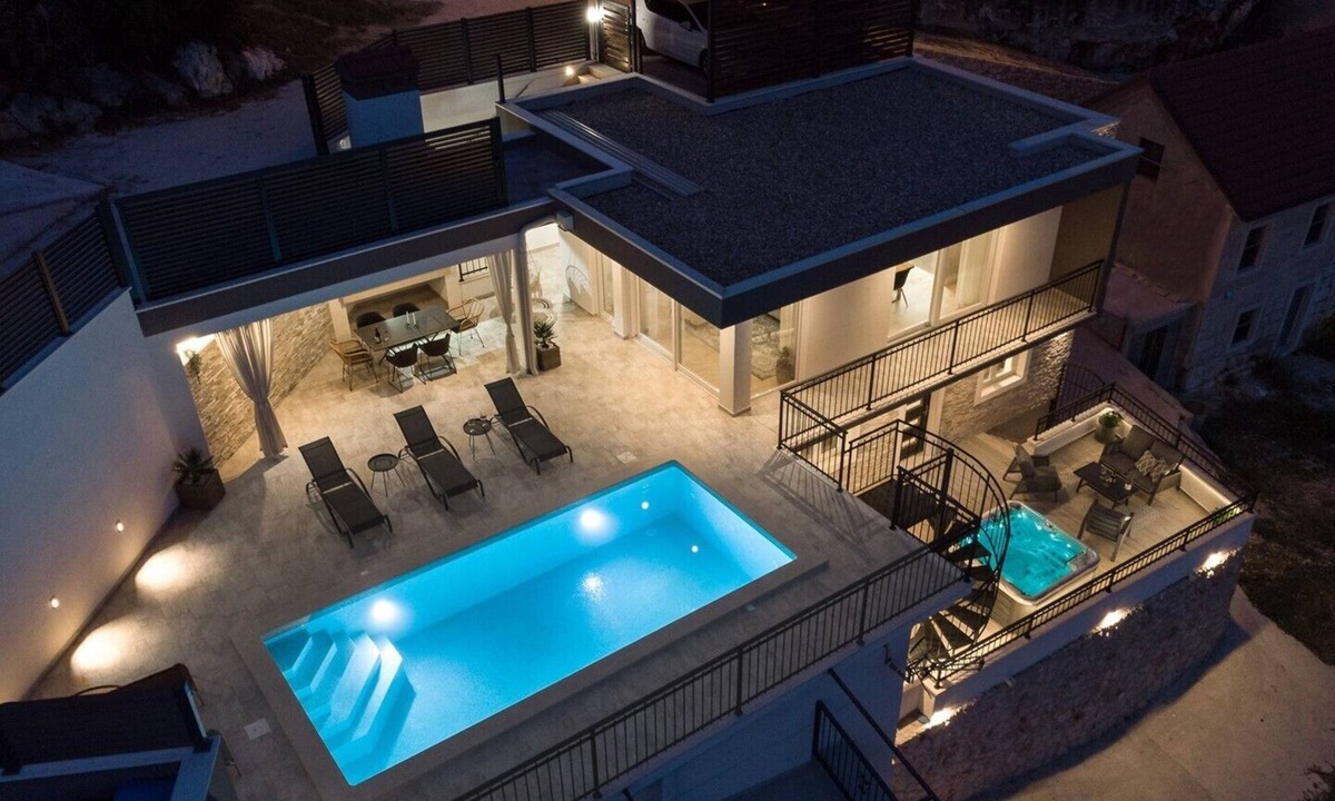 Blato na Cetini Villa | Villa Stella with 32 sqm private heated pool, Jacuzzi, Sauna, Media room, 3 bedrooms, 6+2 pax