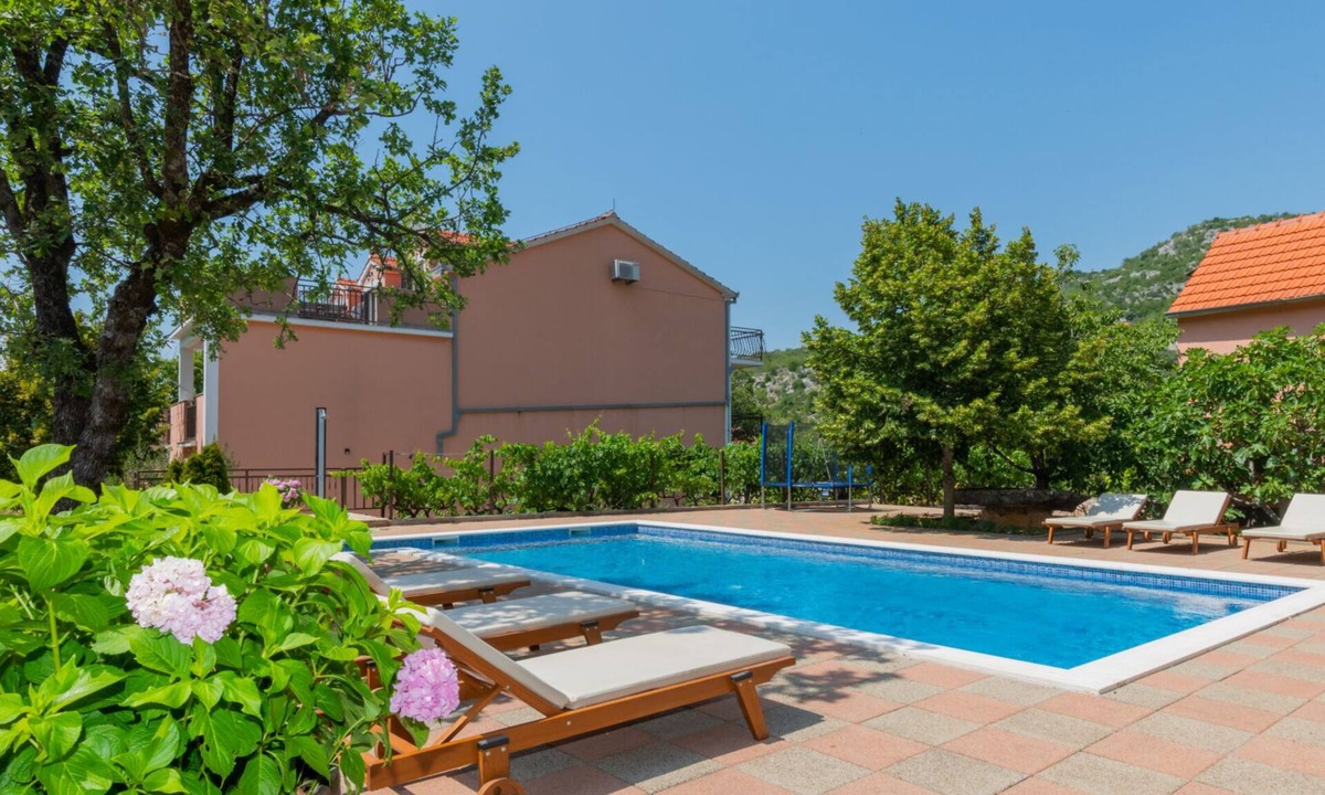 Grubisno Polje Villa | Villa Stipe - Makarska by Villas Guide
