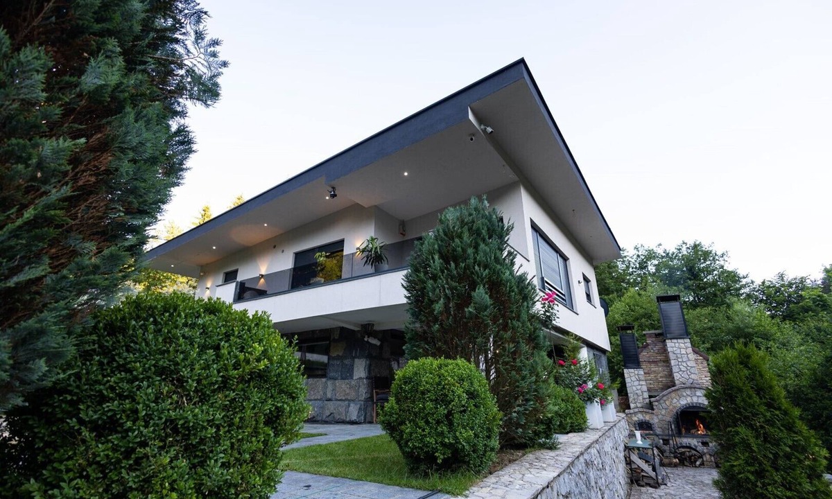 Sarajevo Canton House | Villa Tomi Nature Retreat