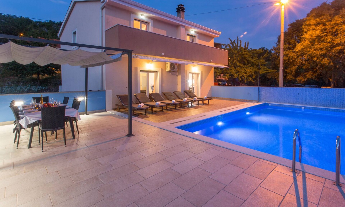 Trnbusi Villa | Villa Tomic - Four-Bedroom Villa with Private Pool