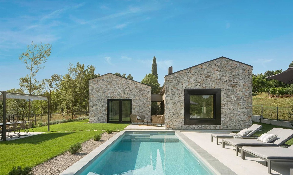 Skropeti Villa | Villa Touch of Nature with Pool