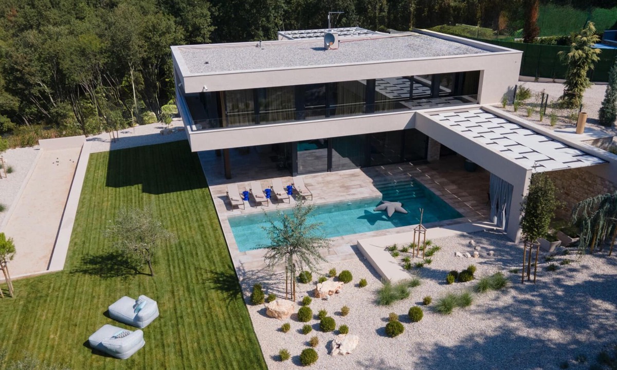 Kastel Villa | Villa Volpe Verde by Villas Guide