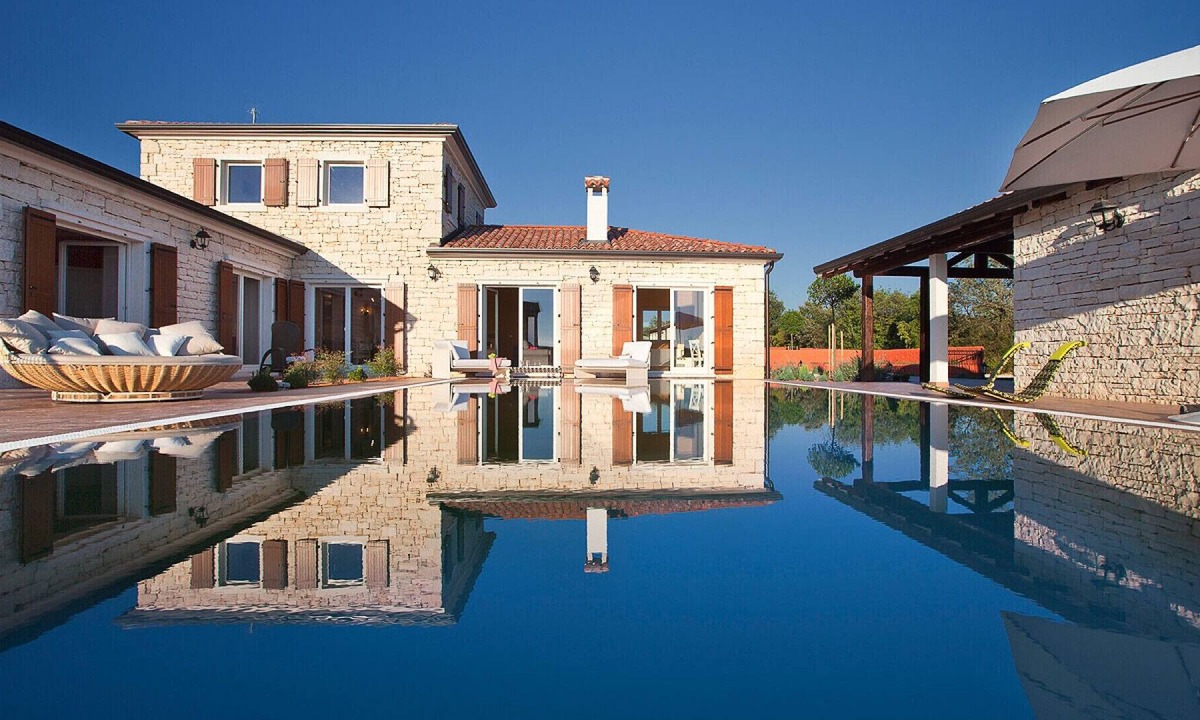 Cabrunici Villa | Villa White Pearl nearby Pula – Crovillas GmbH