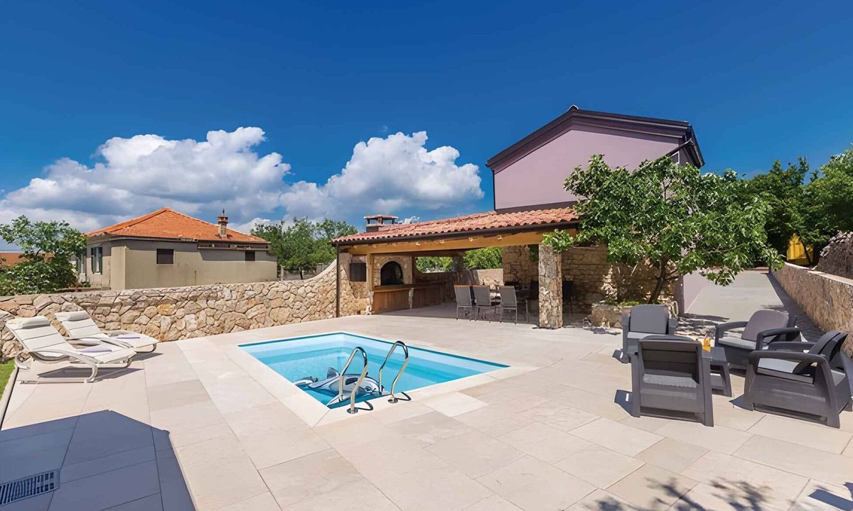 Sveti Vid Dobrinjski Villa | Villa with pool for 6 people