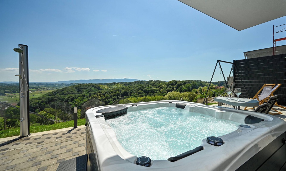 Veliko Trgovisce House | Vineyard home with view, jacuzzi and sauna for complete relaxation