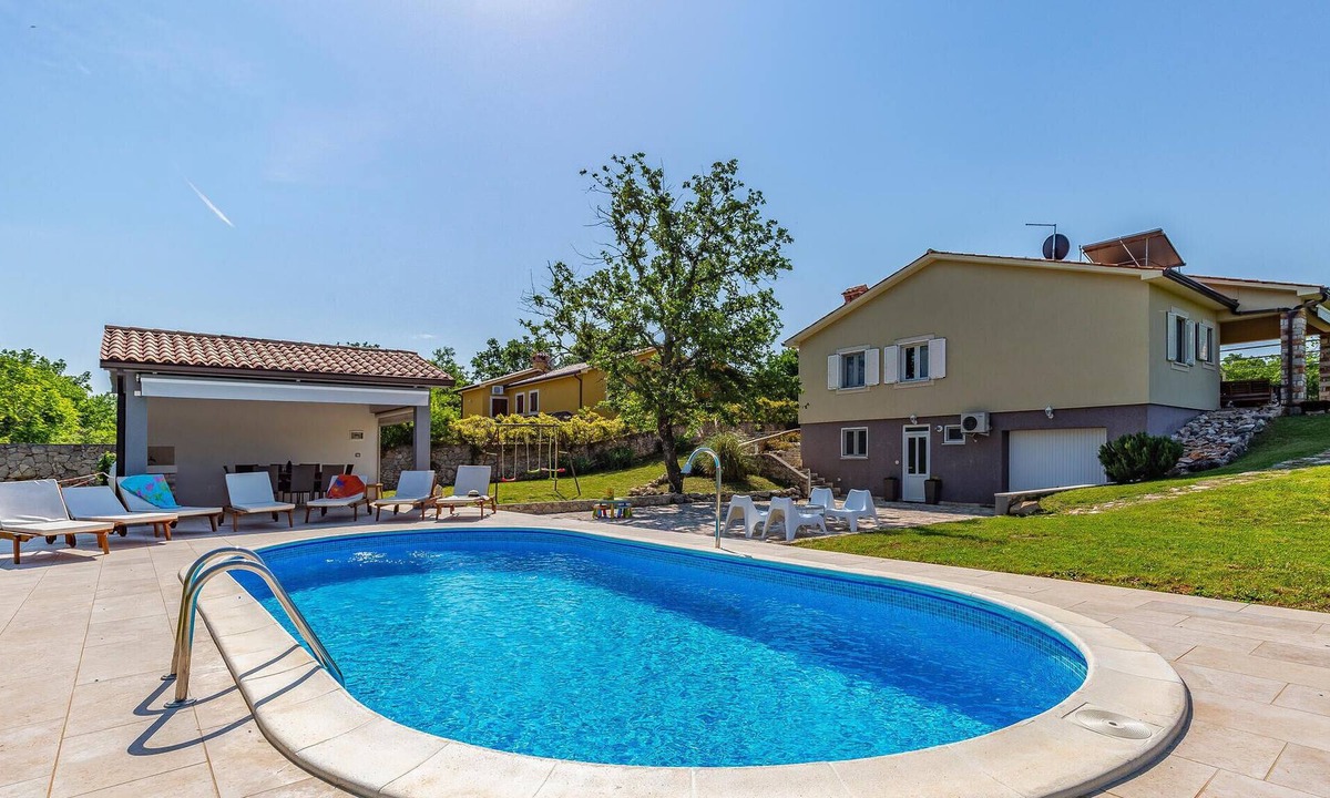 Marceljani House | Welcome to this vacation home, which offers its guests a beautiful landscape panorama.