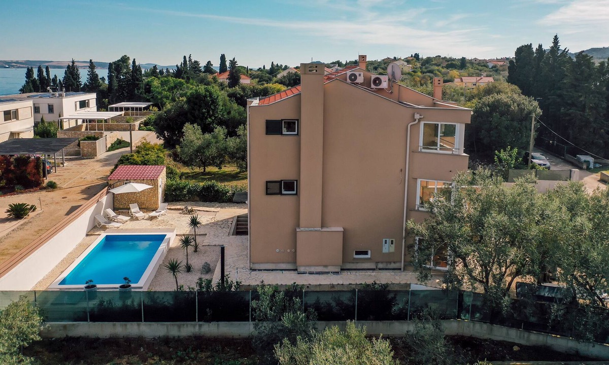 Preko Villa | Welcome to Villa Frida