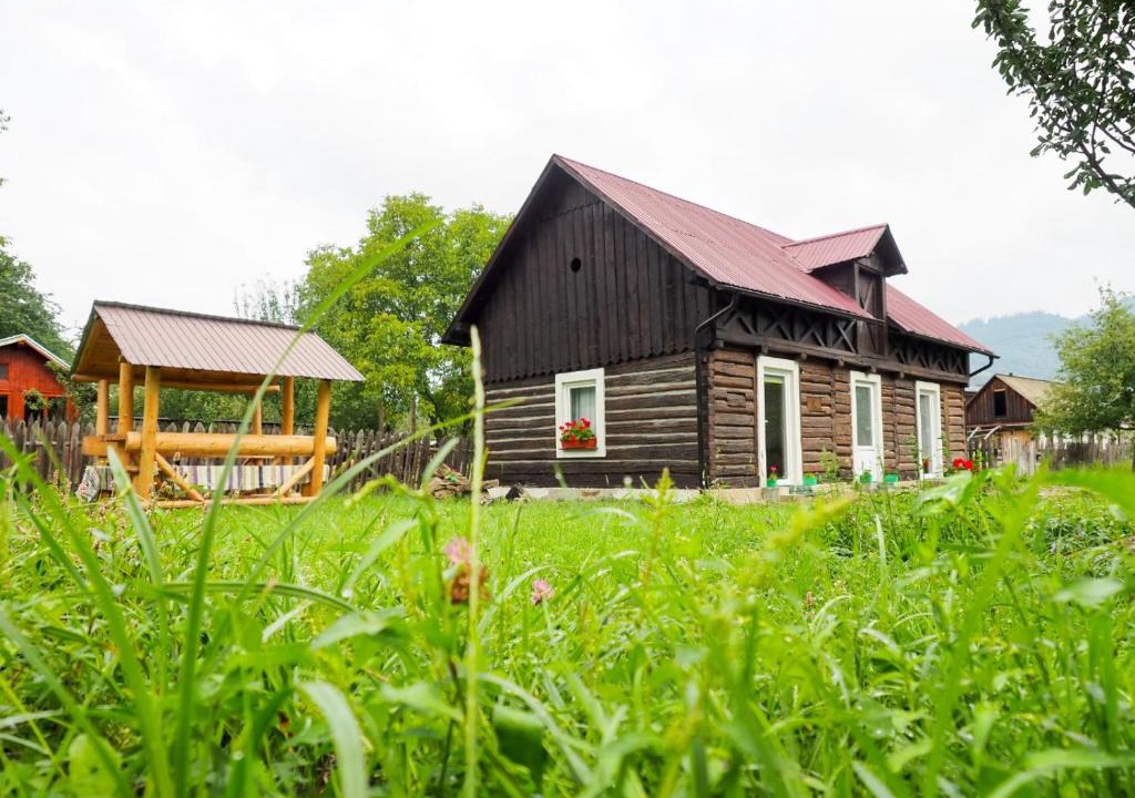 Campulung Moldovenesc House | Wild-Traditional Bucovina