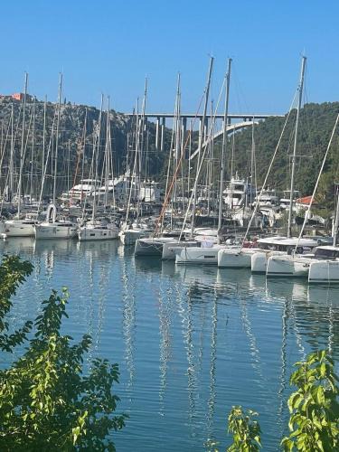 Skradin Apartment | Wine Garden old apartment with large terrace