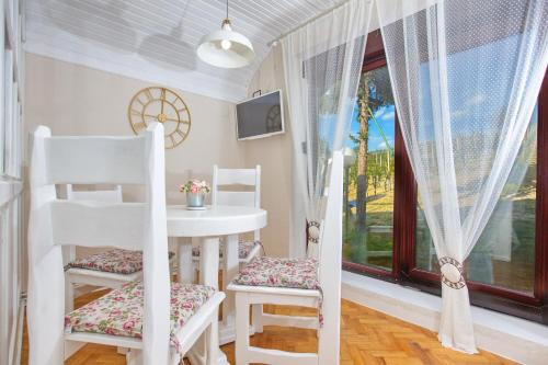 Sveti Ivan Zelina Apartment | Wine Paradise