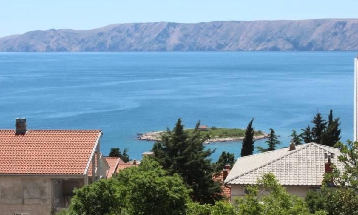 Novi Vinodolski Apartment | Wohnung "Marin Mataija" mit Blick auf das Wasser by Interhome