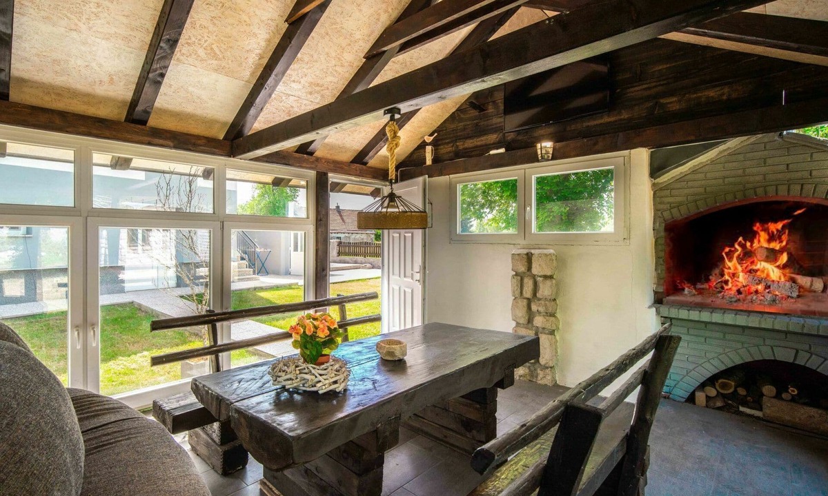 Fuzine House | Wonderful private villa for 8 people with A/C, hot tub, WIFI, private pool, TV and parking