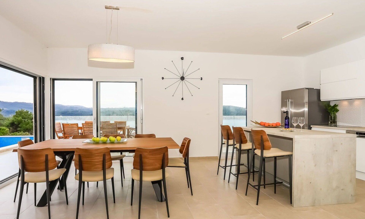 Necujam House | Wonderful private villa for 8 guests with private pool, WIFI, A/C, TV, terrace and pets allowed