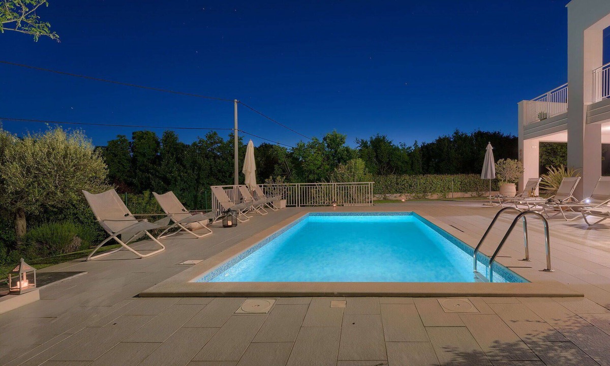 Stanisovi Villa | Wonderful private villa with A/C, private pool, WIFI, TV, terrace, pets allowed and panoramic view