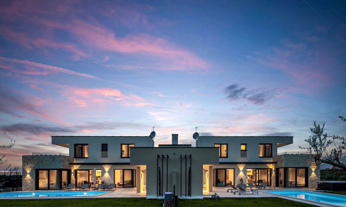 Nova Vas Villa | Wonderful private villa with A/C, hot tub, WIFI, private pool, TV, terrace and pets allowed