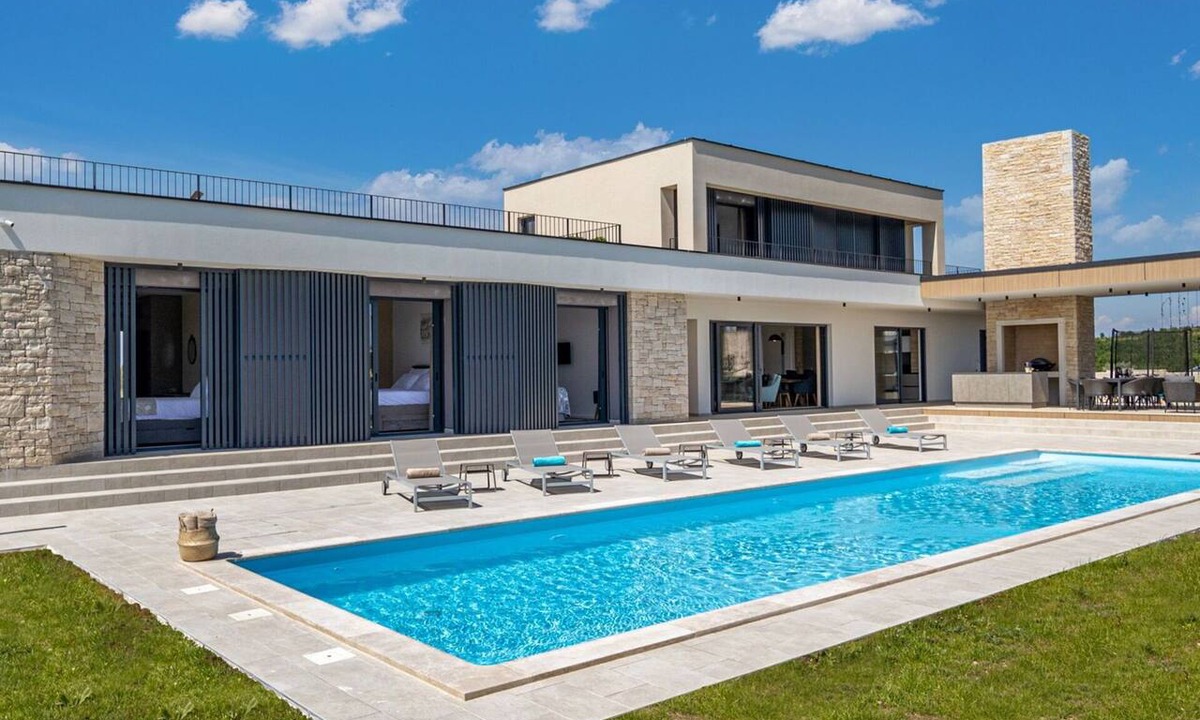 Nova Vas Villa | Wonderful private villa with private pool, hot tub, WIFI, A/C, TV, terrace and pets allowed