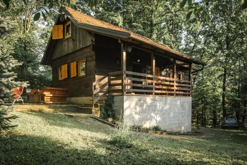 Kamanje House | WOODEN HOUSE near the River Kupa