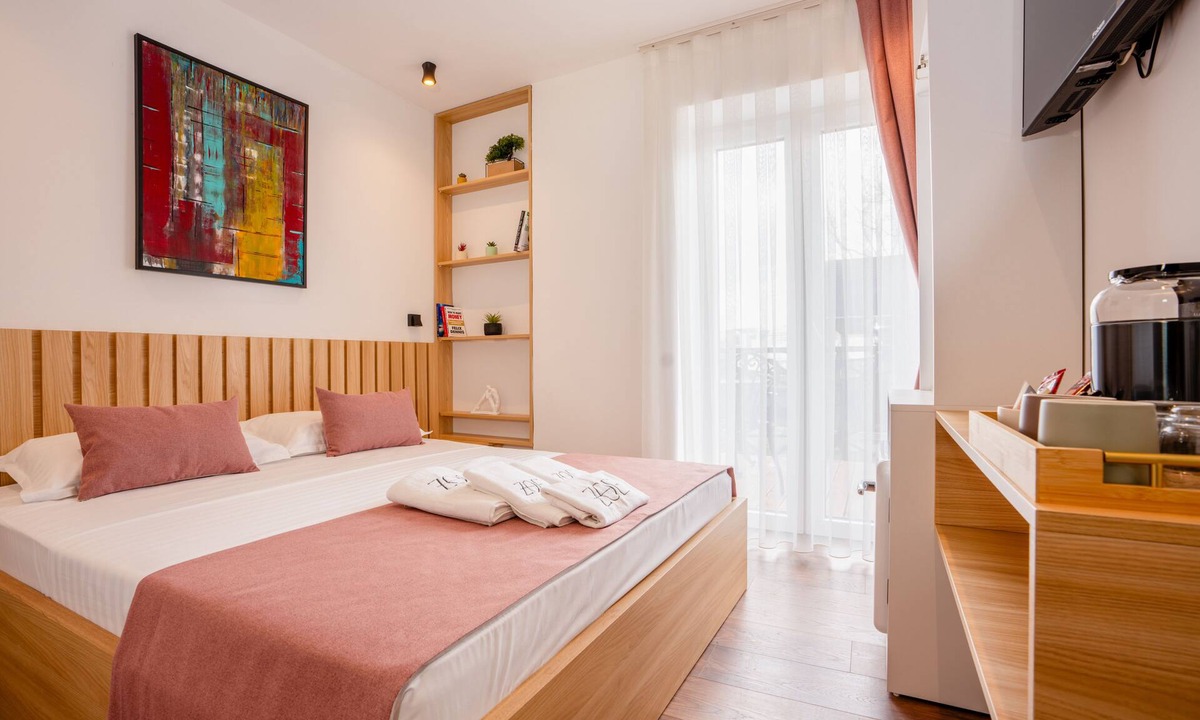 Pristina Hotel | Zoe Hotel