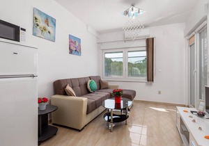 1 bedroom awesome apartment in Vrh in Vrh