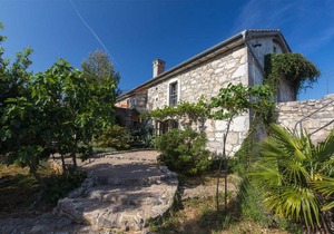 190 m² Villa ∙ 3 bedrooms ∙ 6 guests in Nenadići