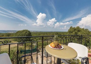 2 bedroom accommodation in Koromacno in Sveti Lovreč Labinski