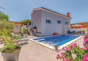 2 bedroom accommodation in Pula in Muntić