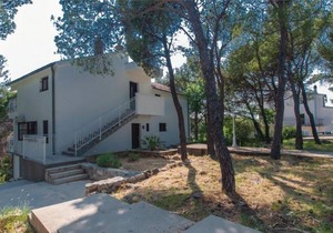2 bedroom accommodation in Zaton