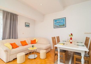 2 Bedroom Gorgeous Apartment In Slime