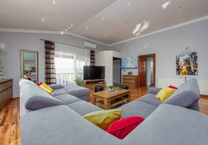 219 m² House ∙ 5 bedrooms ∙ 10 guests