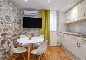 3 - beautiful modern apt in the heart of Split in Split