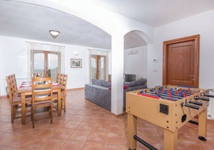 3 bedroom accommodation in Divsici in Divšići