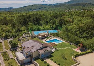 4 bedroom accommodation in Grubine in Poljica