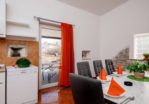 4 bedroom lovely home in Hrboki in Hrboki