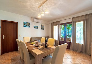47 m² Apartment ∙ 2 bedrooms ∙ 5 guests in Žrnovo