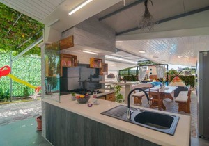 6 bedroom accommodation in Zrnovnica in Split