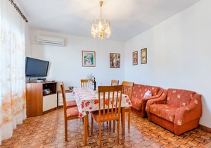 61 m² Apartment ∙ 3 bedrooms ∙ 6 guests in Mirca