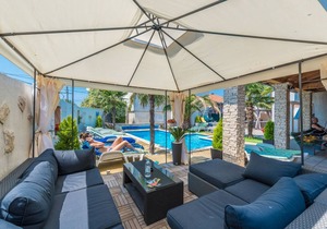 65 m² Apartment ∙ 2 bedrooms ∙ 6 guests