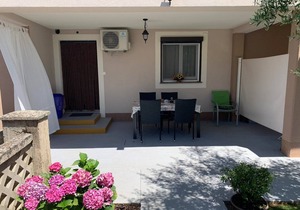 65 m² Apartment ∙ 2 bedrooms ∙ 5 guests in Zambratija
