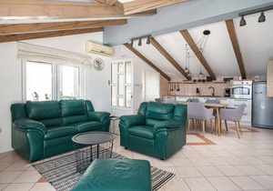 81 m² Apartment ∙ 3 bedrooms ∙ 8 guests in Tribunj